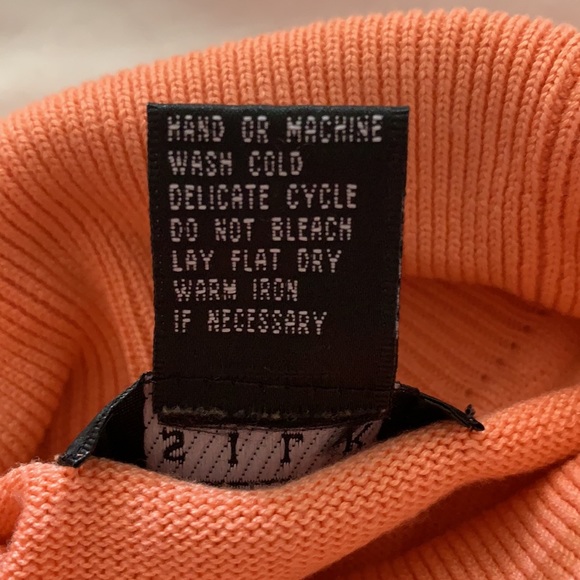 CITY SILK KNITWEAR SLEEVELESS SWEATER TURTLENECK - Picture 6 of 6